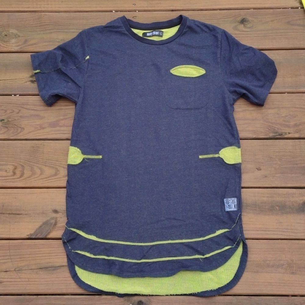 8IGHTH DSTRKT Short Sleeve Distressed Shirt Size Large